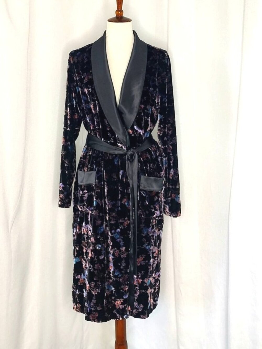 Victoria's Secret Floral Burnout Velvet Long Robe XS - Picture 5 of 13
